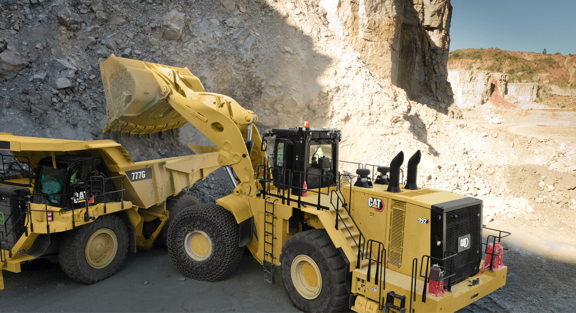 Palas Cargadoras de Ruedas Grandes y de Minería