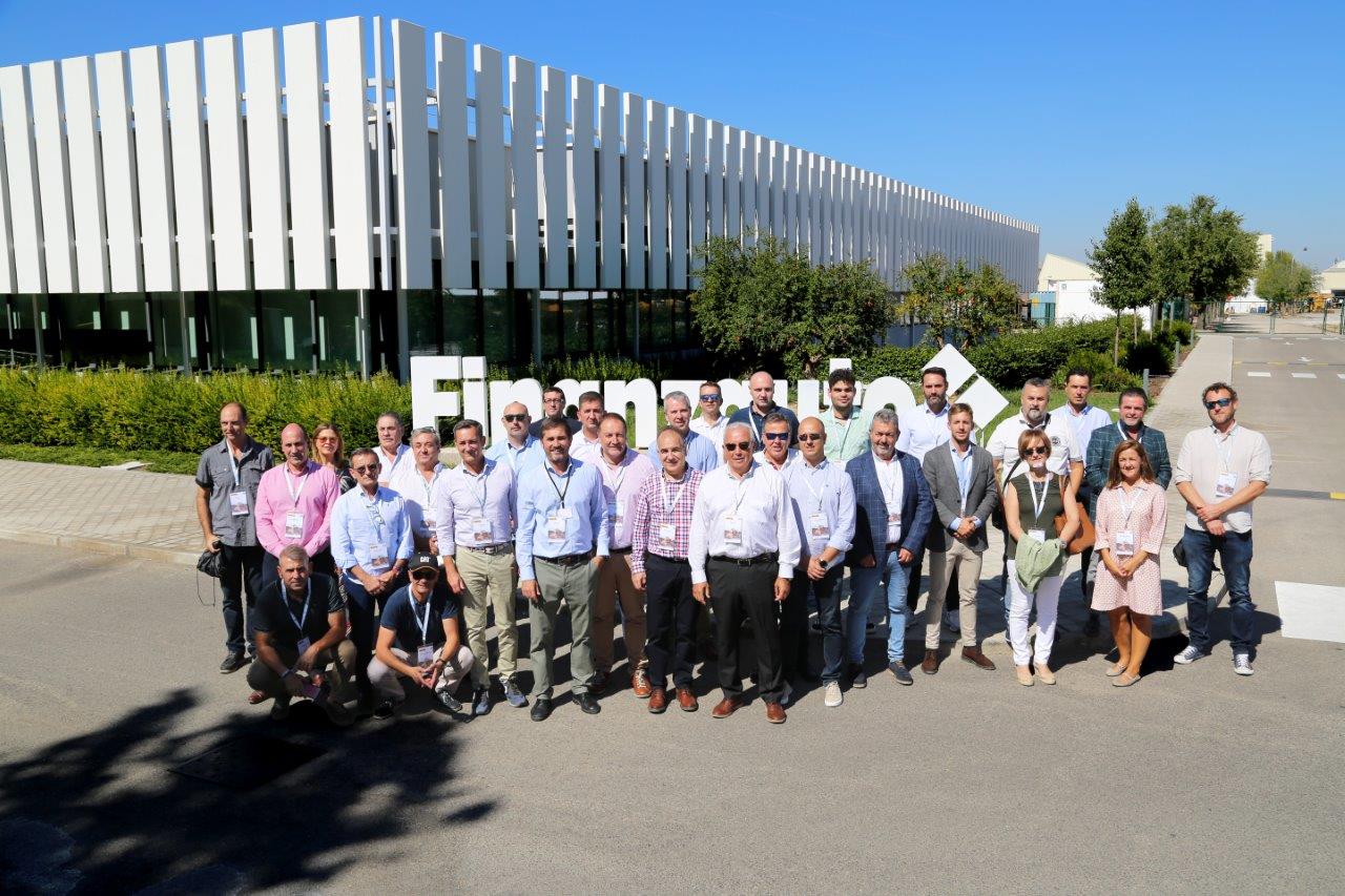 Asistentes a la Reunión Nacional de la Federación Nacional de Excavadores FENAEX